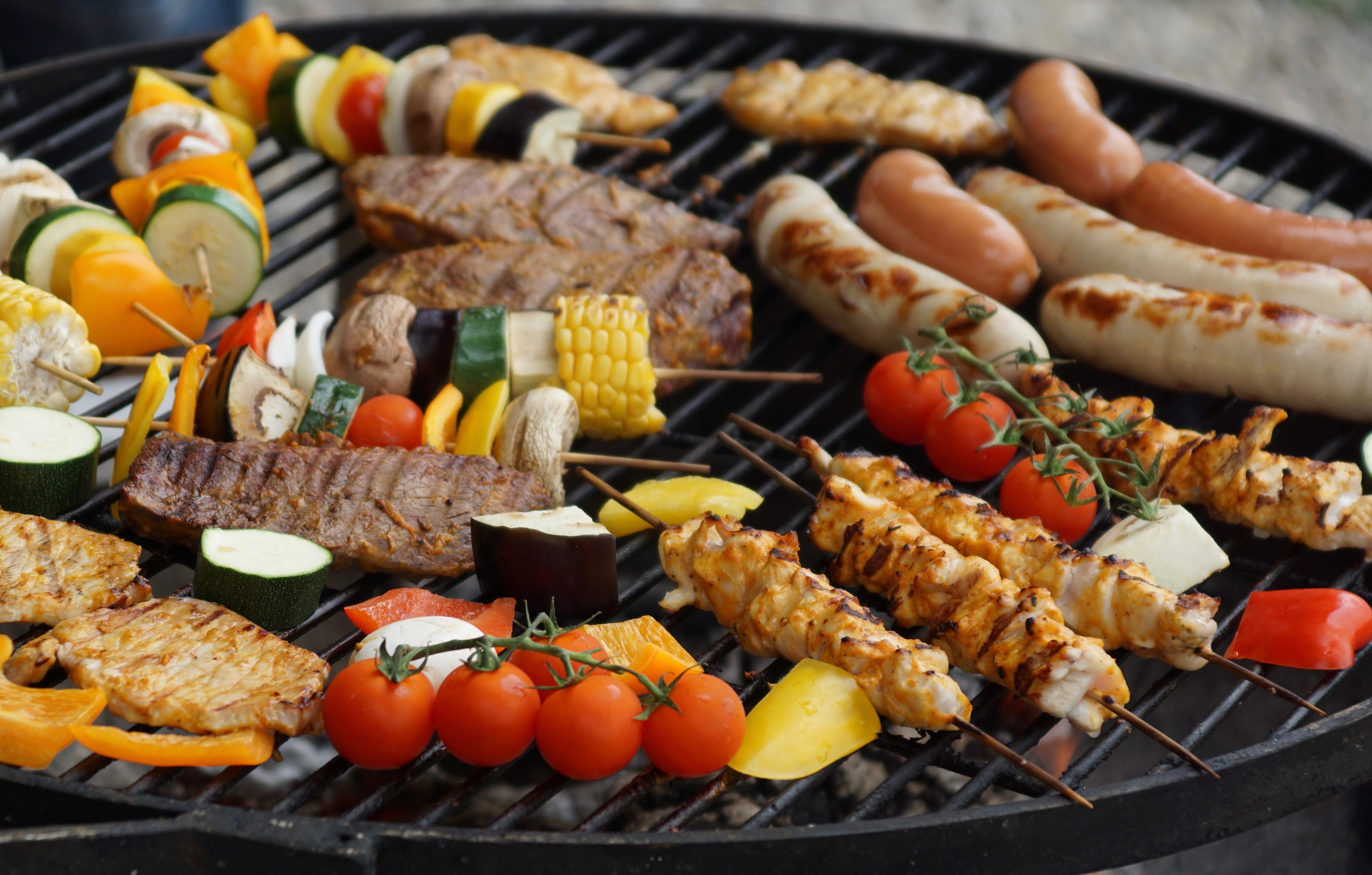 100 Pics à Brochettes En Bambou écologiques - 25 Cm - FSC Certifié - Parfaits Pour Barbecue, Apéritifs Et Cuisine